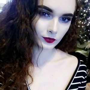 Meet your Posher, Caro